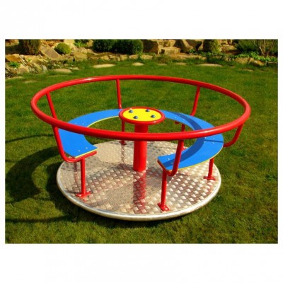 Herní prvky v parku u vlakového nádraží