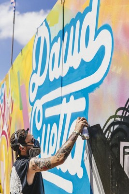 Graffiti legální zeď pro tvorbu street art veřejnosti